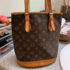 Louis Vuitton monogram bucket